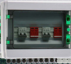 GYPV/2-1 DC Combiner Box 2 In 1 Out 20A/32A ปัจจุบันปริมาณการสลับผลิตสูงสุดด้วย DC Circuit Breaker